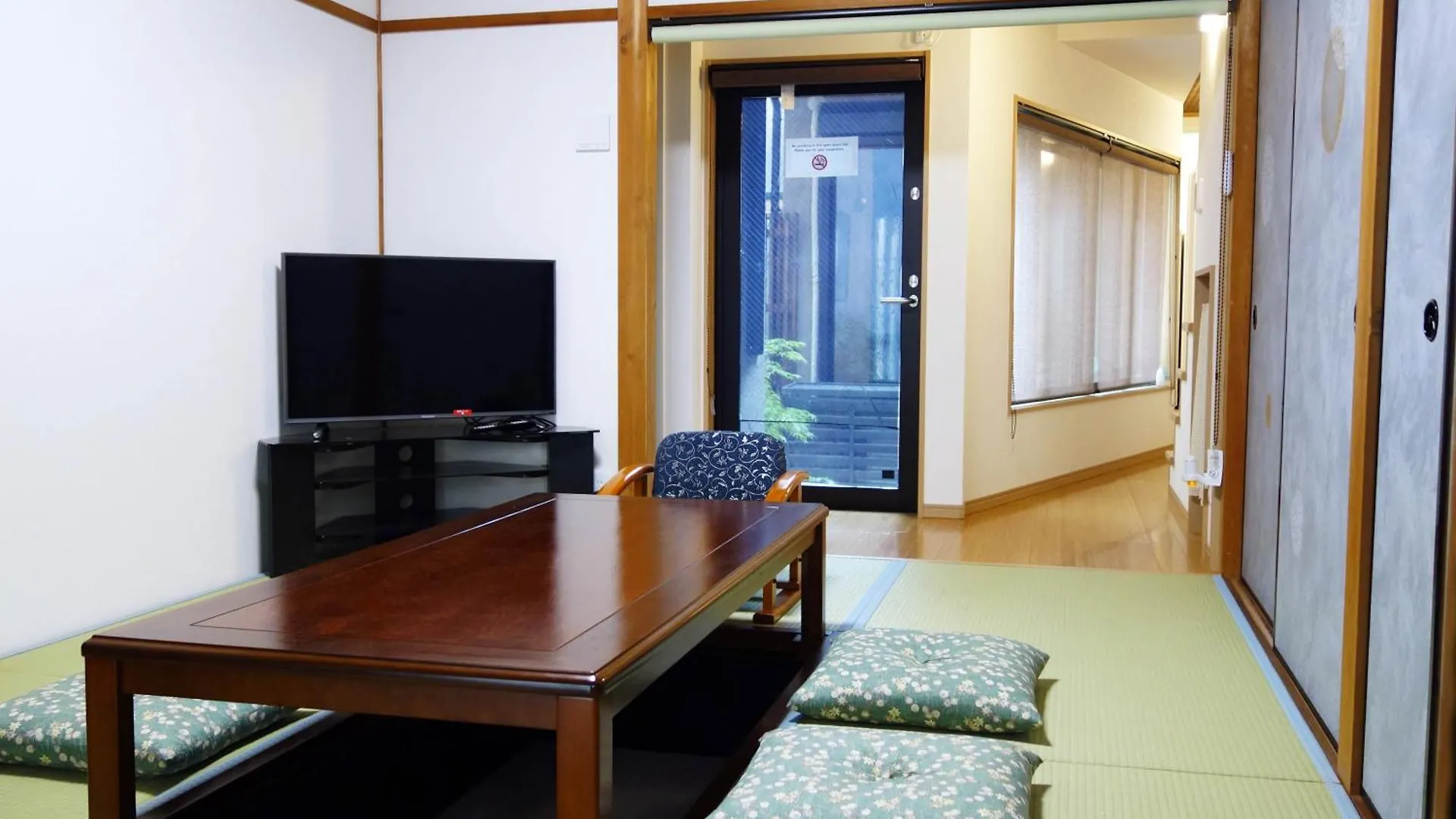 君の家 東寺 Διαμέρισμα Κιότο 0*,  Ιαπωνία